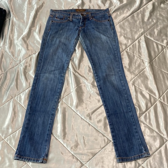 Frankie B. Jeans - Picture 14 of 16